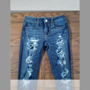 AMERICAN EAGLE JEANS